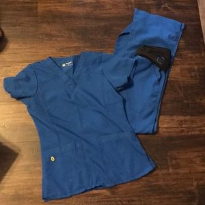 Wonderwink scrub set